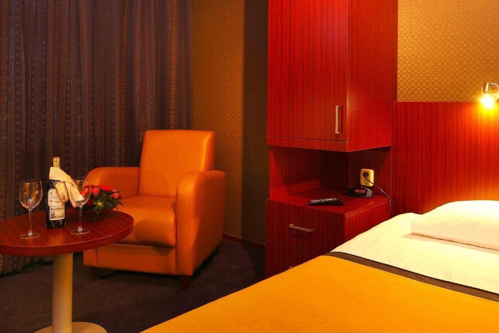 Hotel Parkzicht Veendam Rom bilde